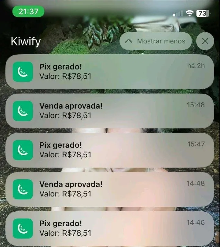 Notificações do aplicativo Kiwify com várias vendas aprovadas e Pix gerado